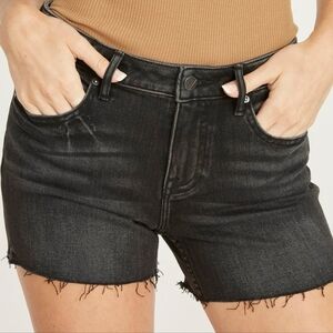 Vigoss Plus Size MARLEY MIDRISE CUT OFF SHORT - BLACK